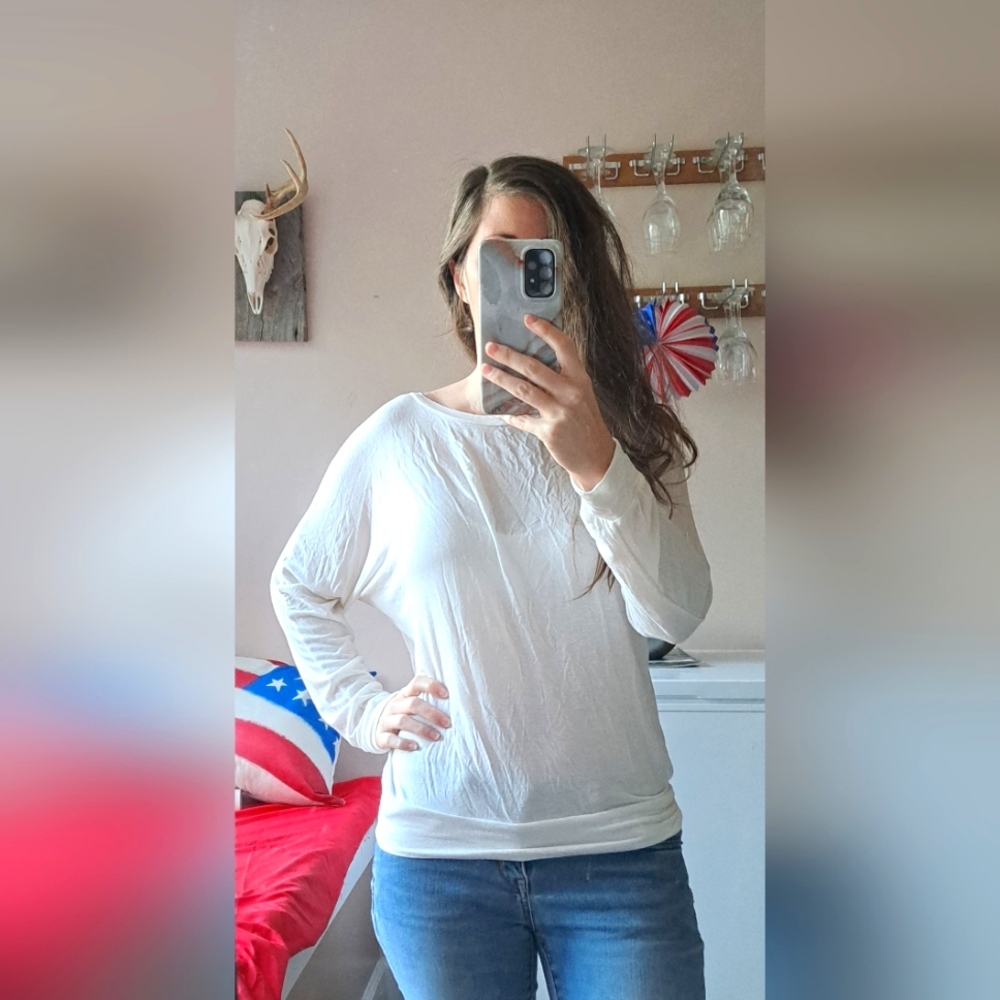 White split back long sleeved shirt sz S